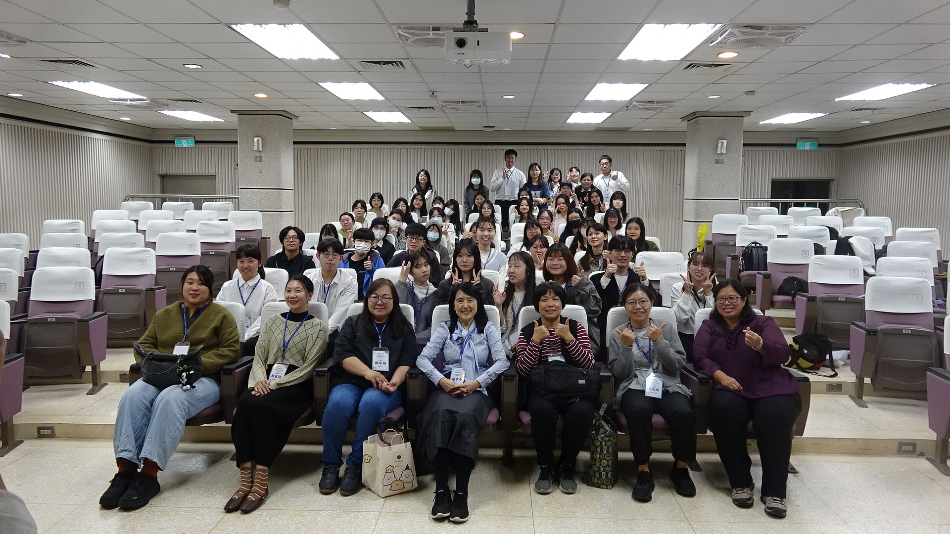 114學年度學校輔導與諮商實習成果發表會封面