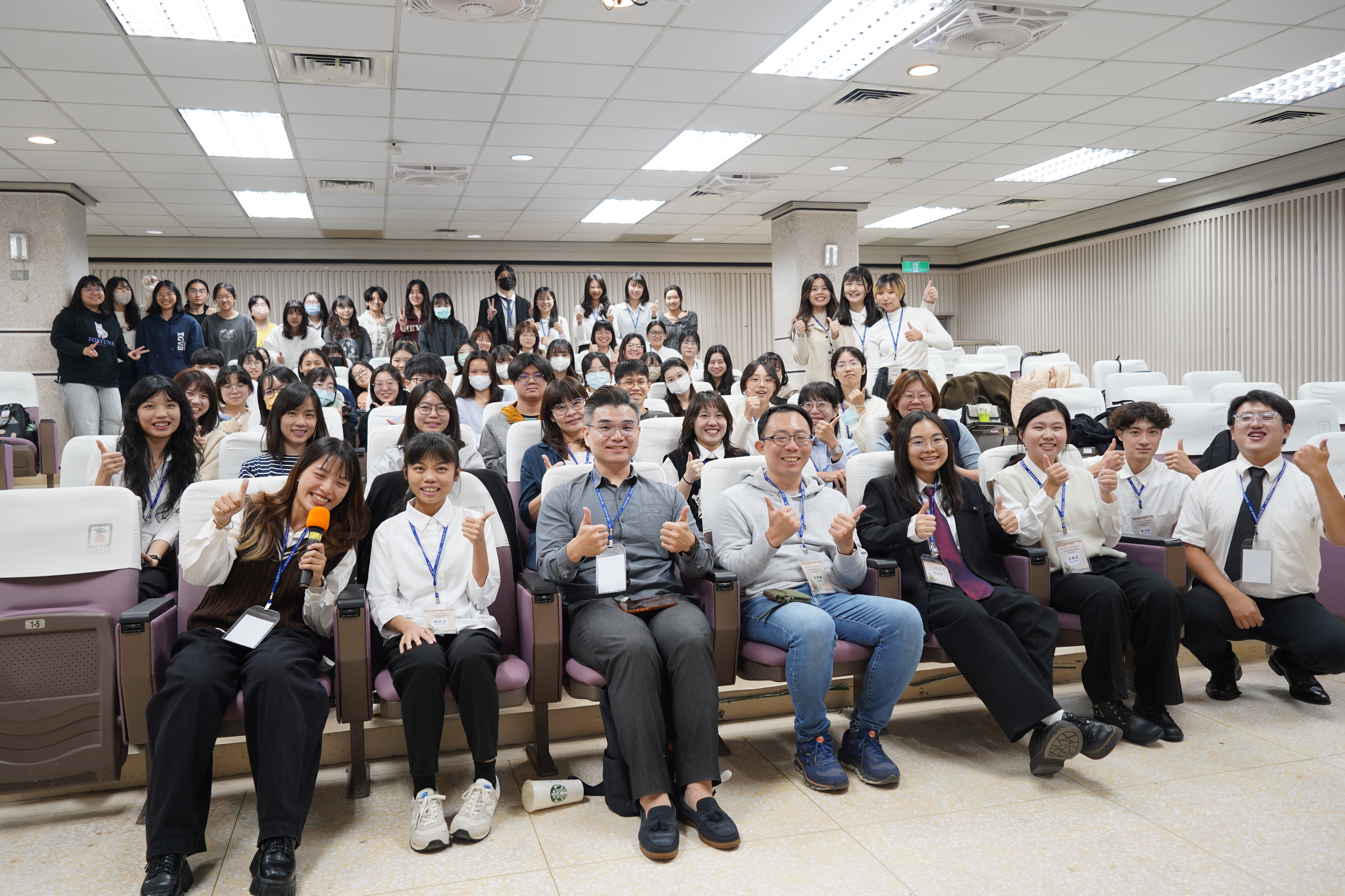 114學年度社區輔導與諮商實習成果發表會封面